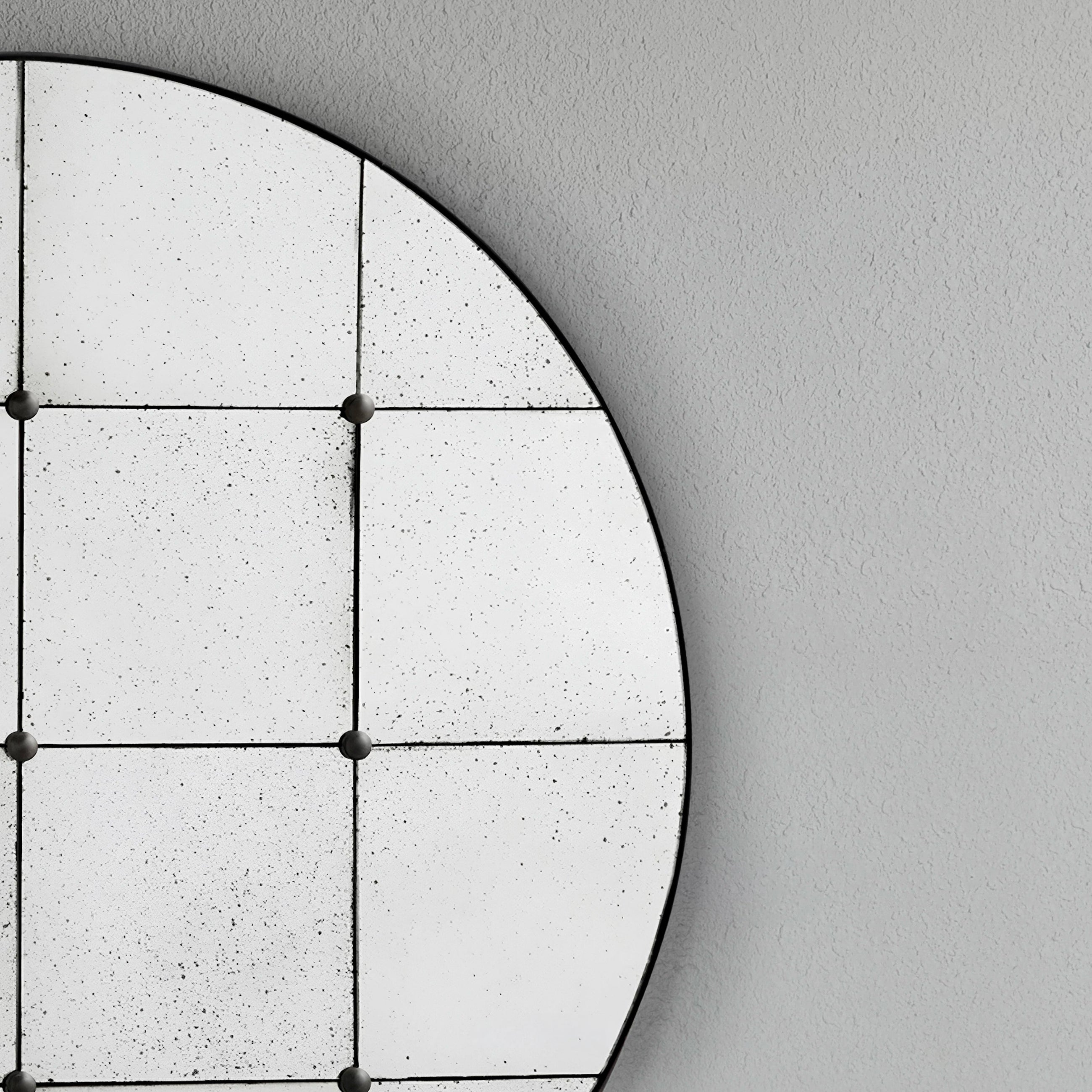 urban-pane-mirror_4_dw.webp