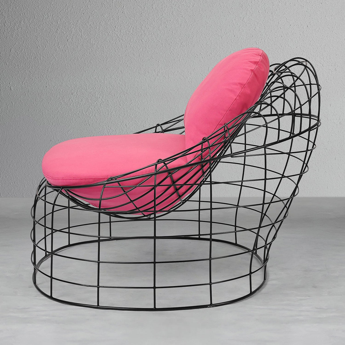 viona-outdoor-lounge-chair-black_5_dw.webp