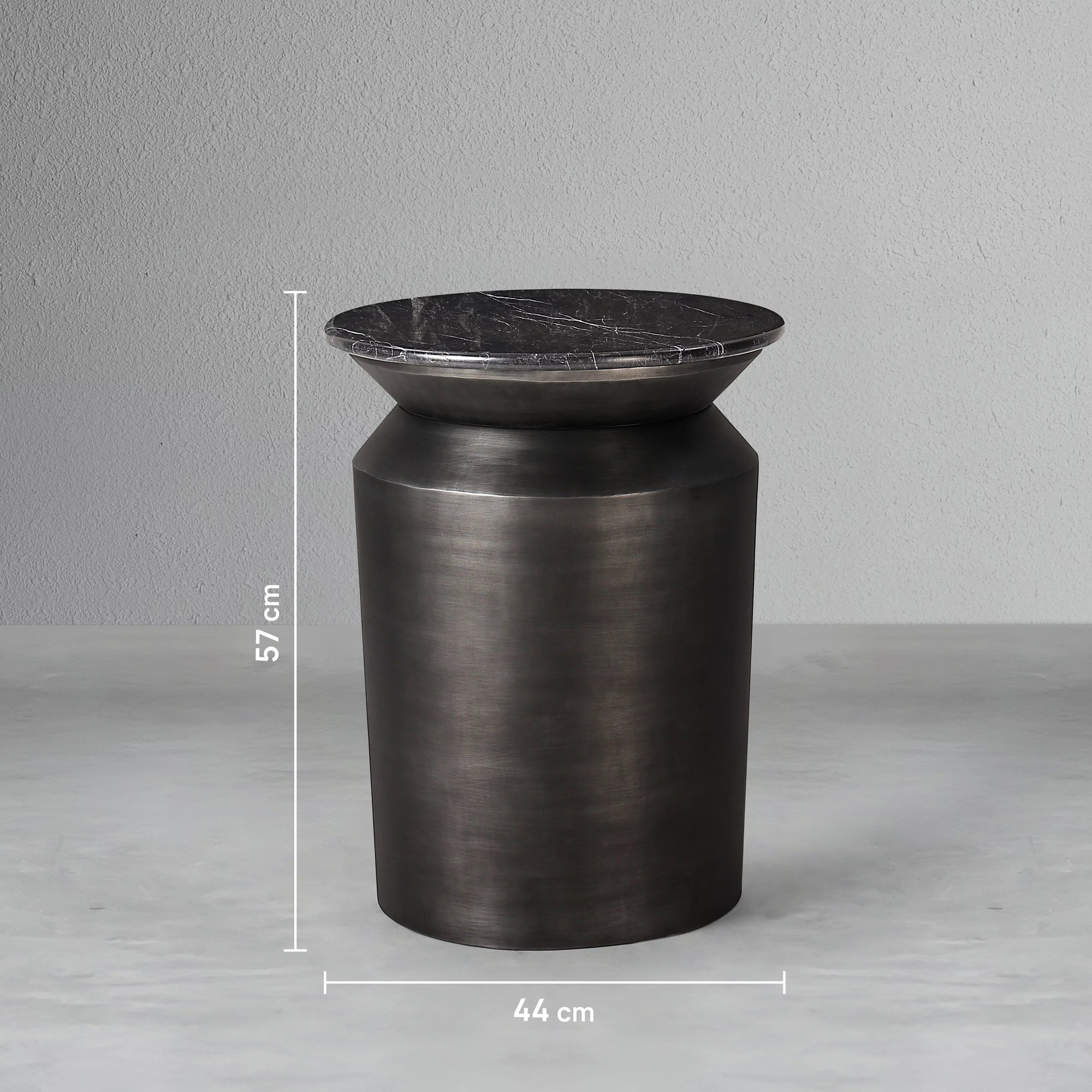voltra-side-table_8_dw.webp