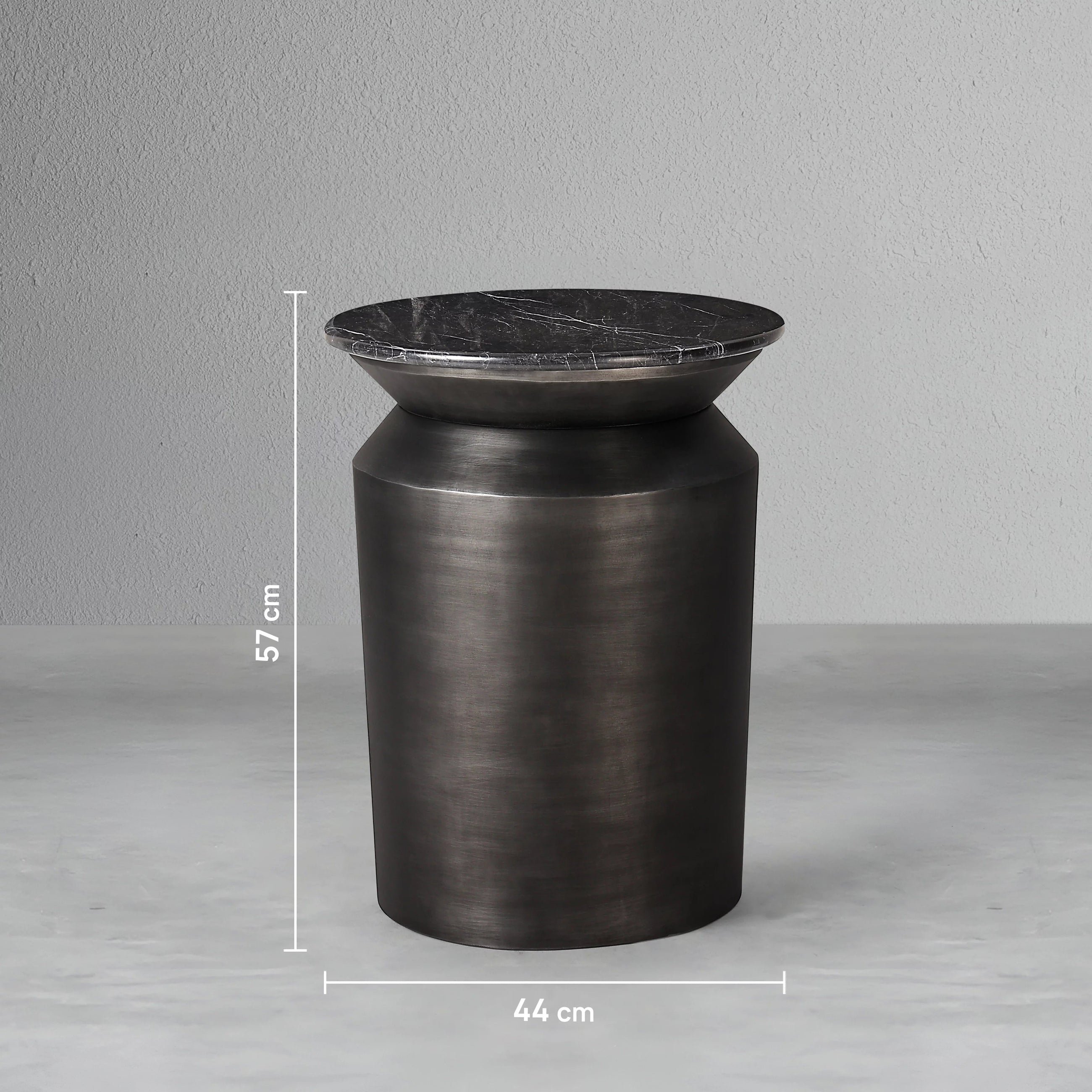 voltra-side-table_8_dw.webp
