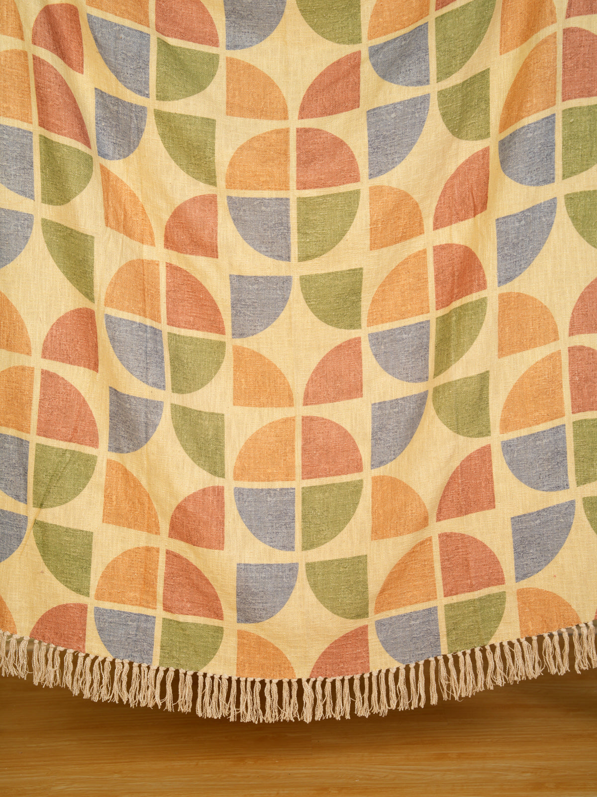 Arc Geometric Printed Throw