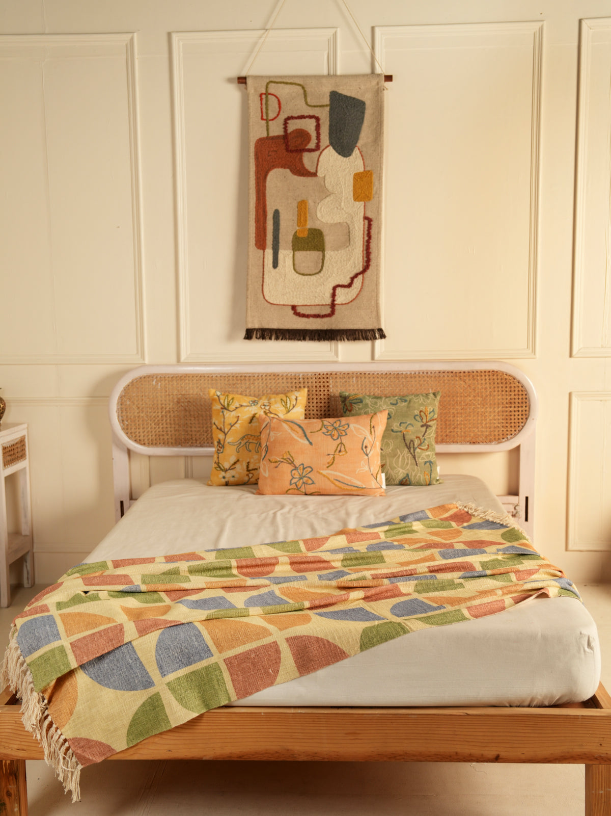 Arc Geometric Printed Throw