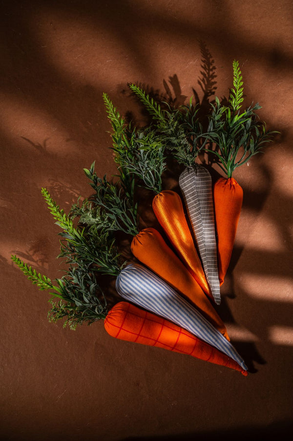 Easter Carrots (Set of 6)