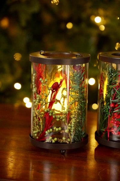 Tea light candle holder