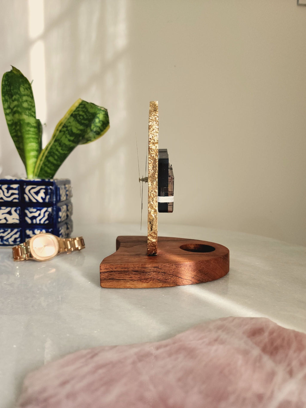 Agate Table Clock - White Gemstone Gold Plated