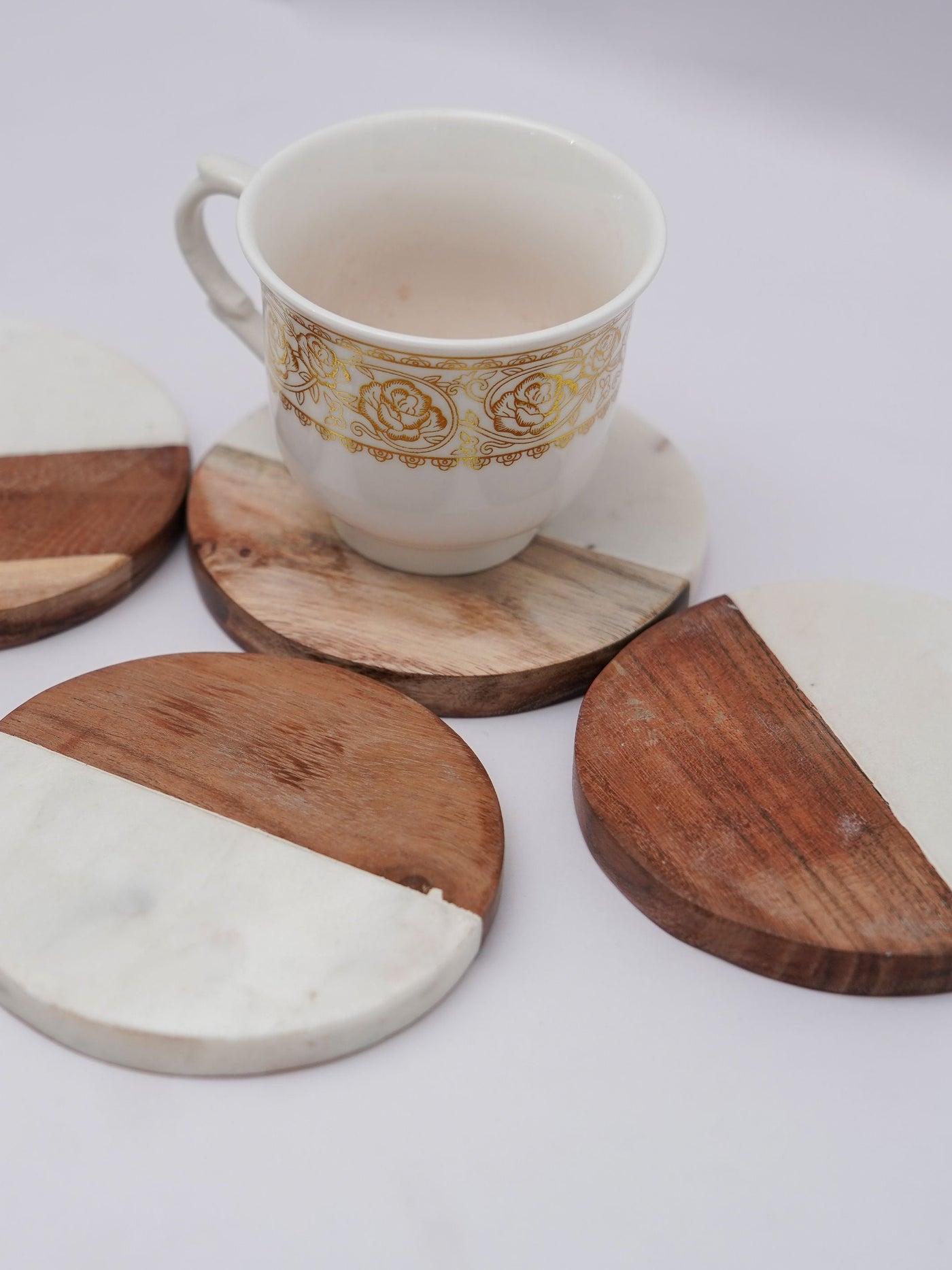 Round Coaster Set of 4 - White Marble & Wood