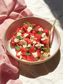 Coupe Salad Bowl Speckled Snow