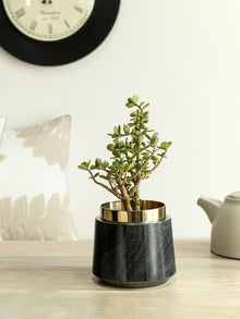 Black Marble Oronoir Planter