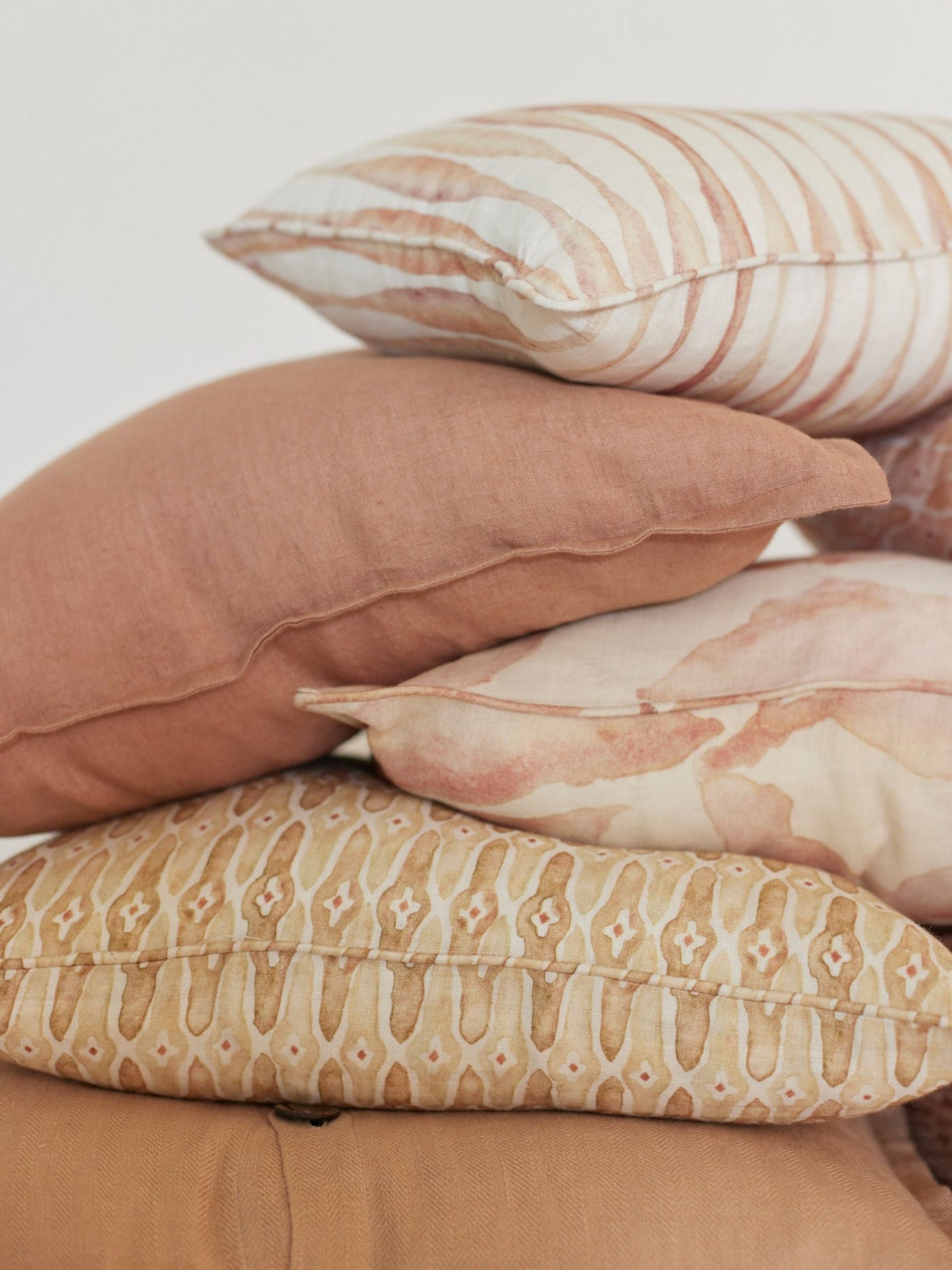 Cushion Cover - Ripple Blush Lumbar Linen