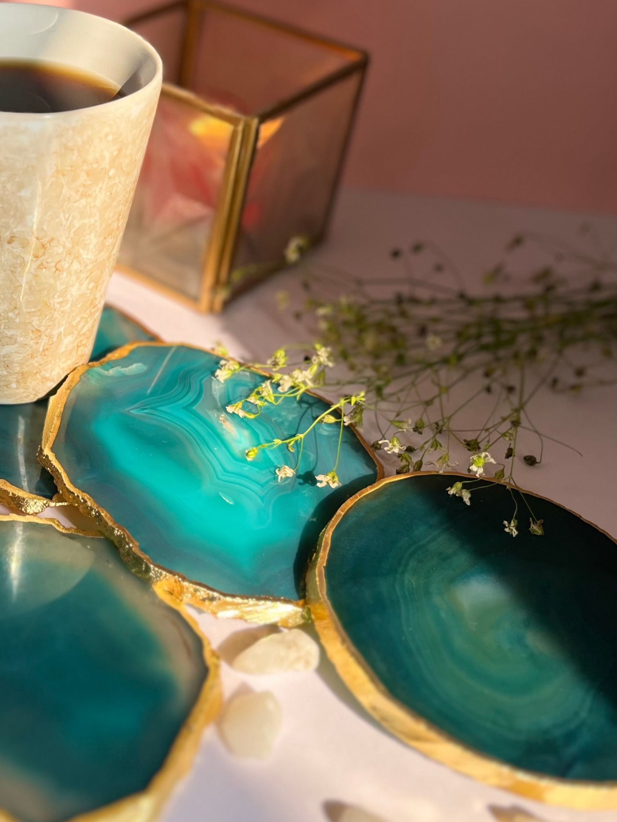 Brazilian Agate Coaster (Yellow Gold Plating)