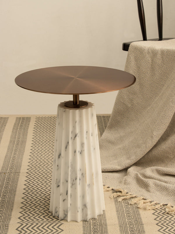 Marble Flut Table