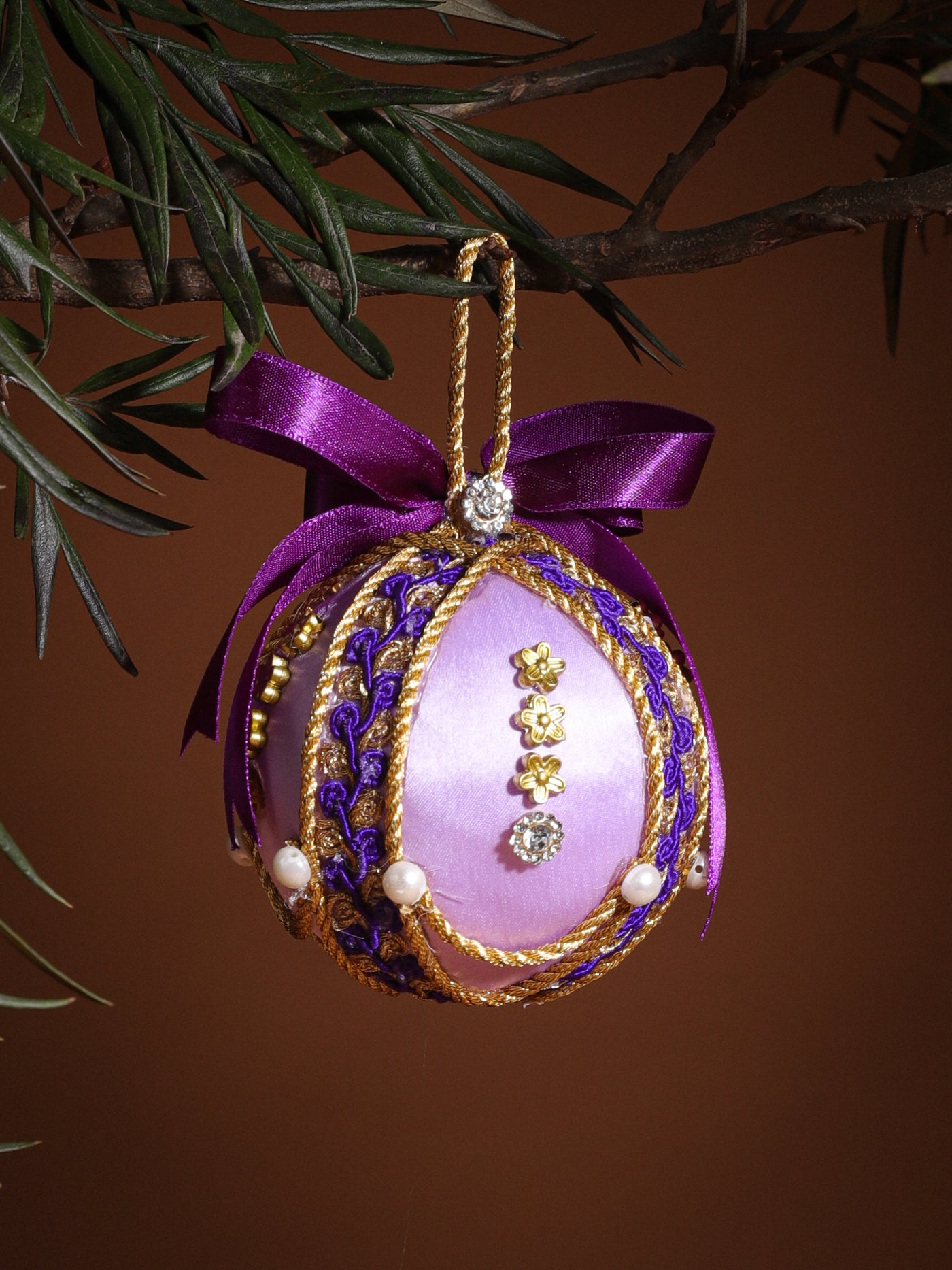 Royal Christmas Bauble