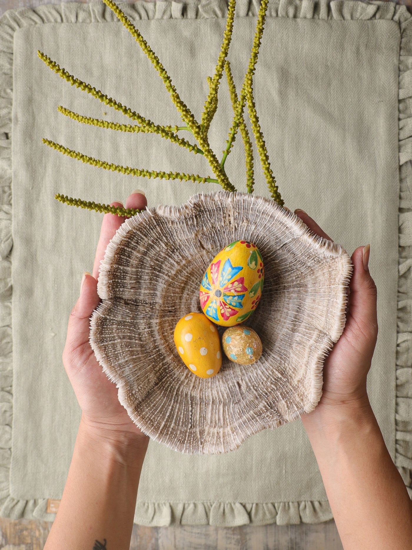 Handpainted Florida in Yellow Wooden Egg