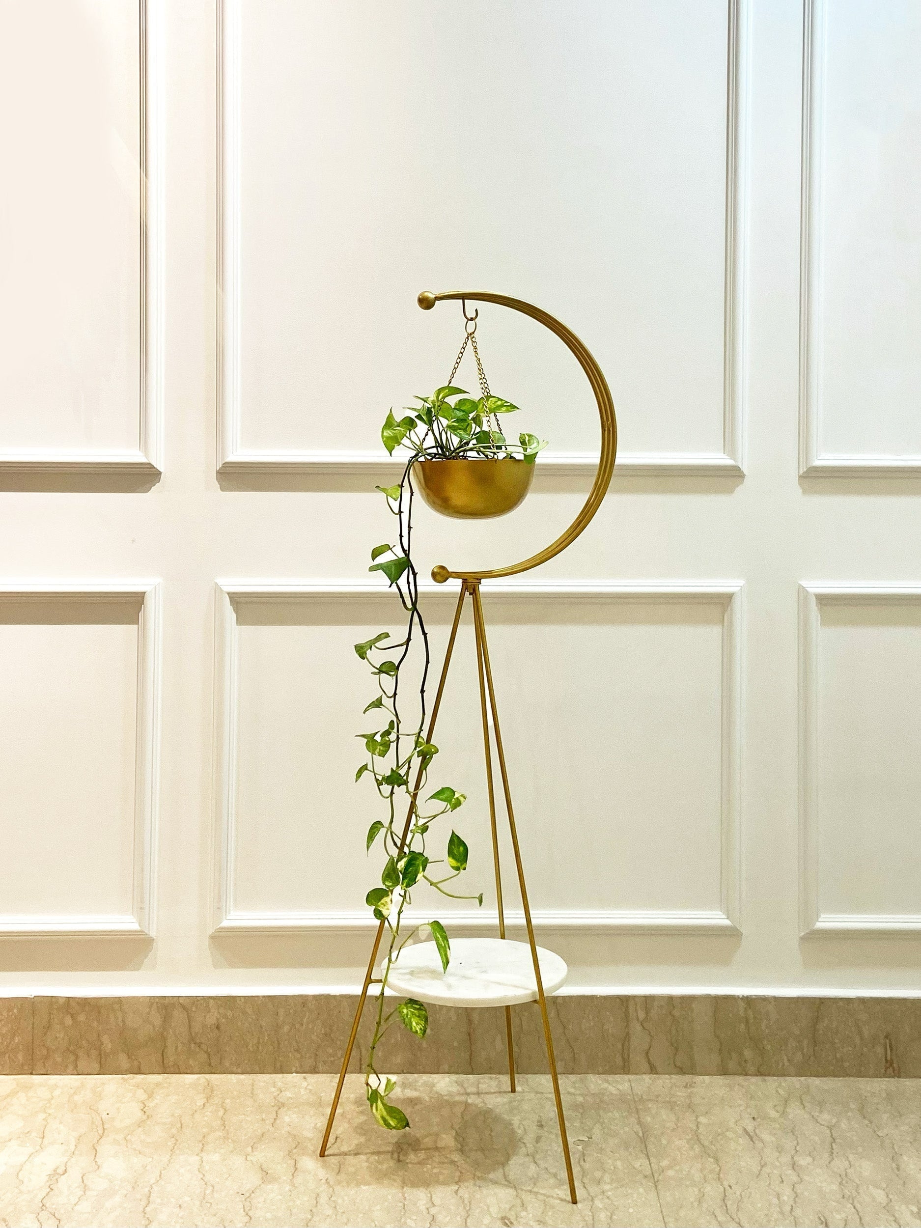 Muun Tripod Planter