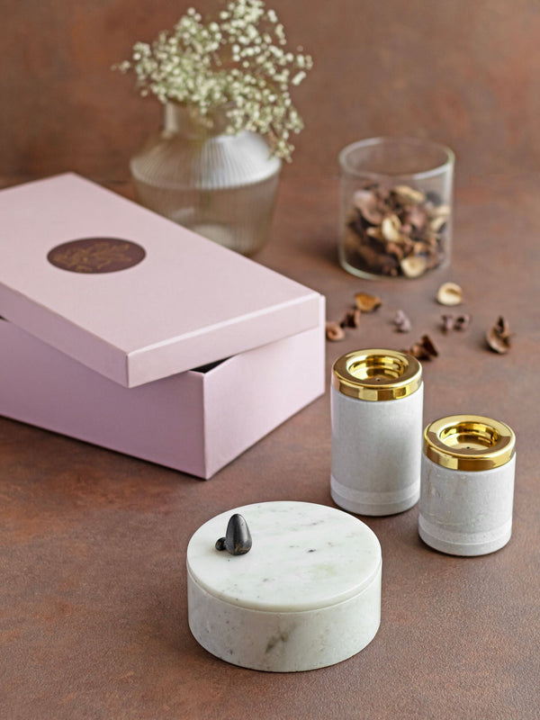 Yang Tealight Tower + Pebble White _ Gift Box