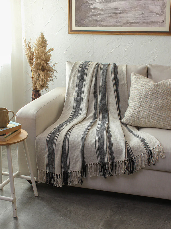 Satpura Throw - Black/Natural