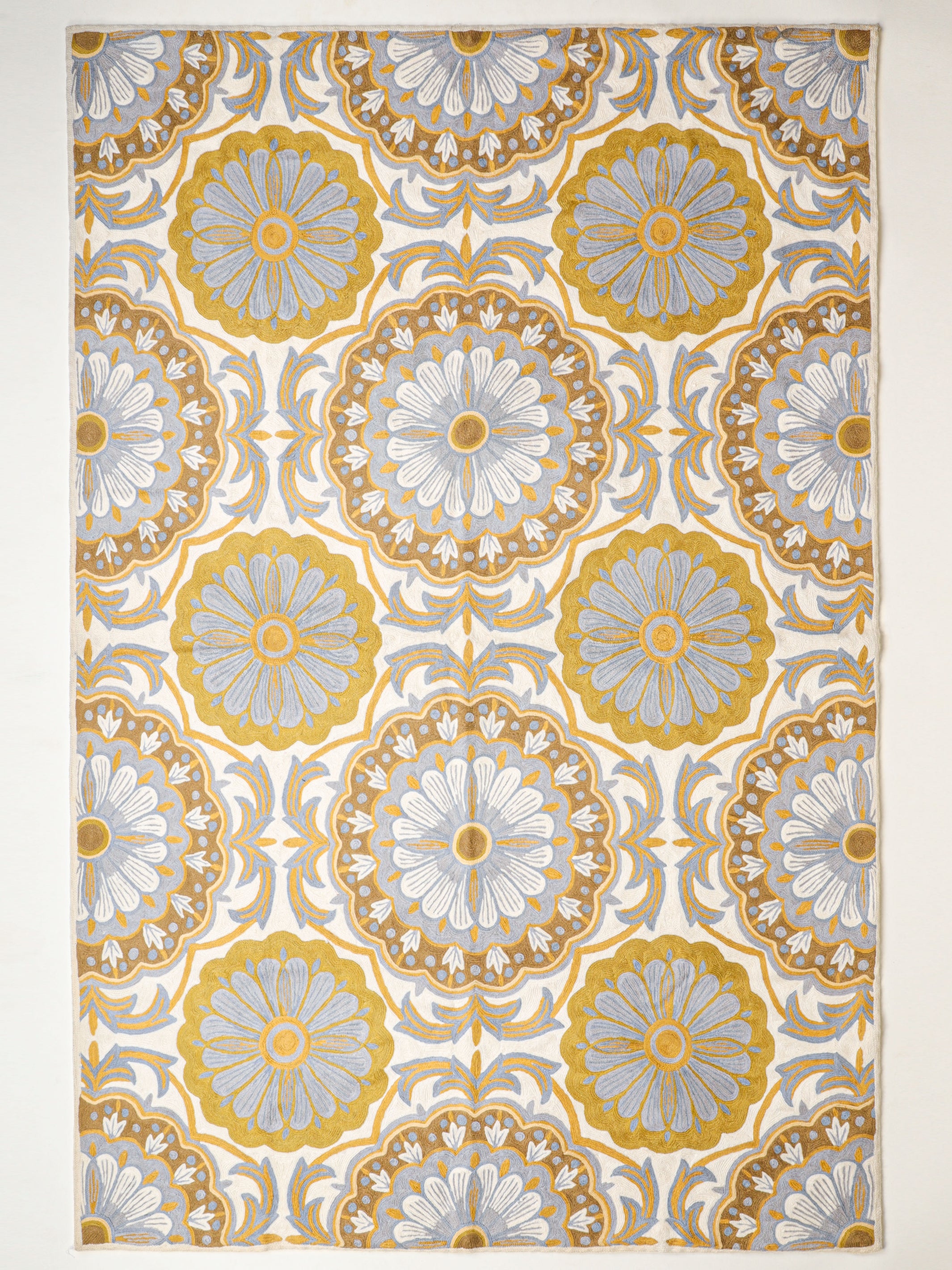 Acanthus Kashida Aari Rug