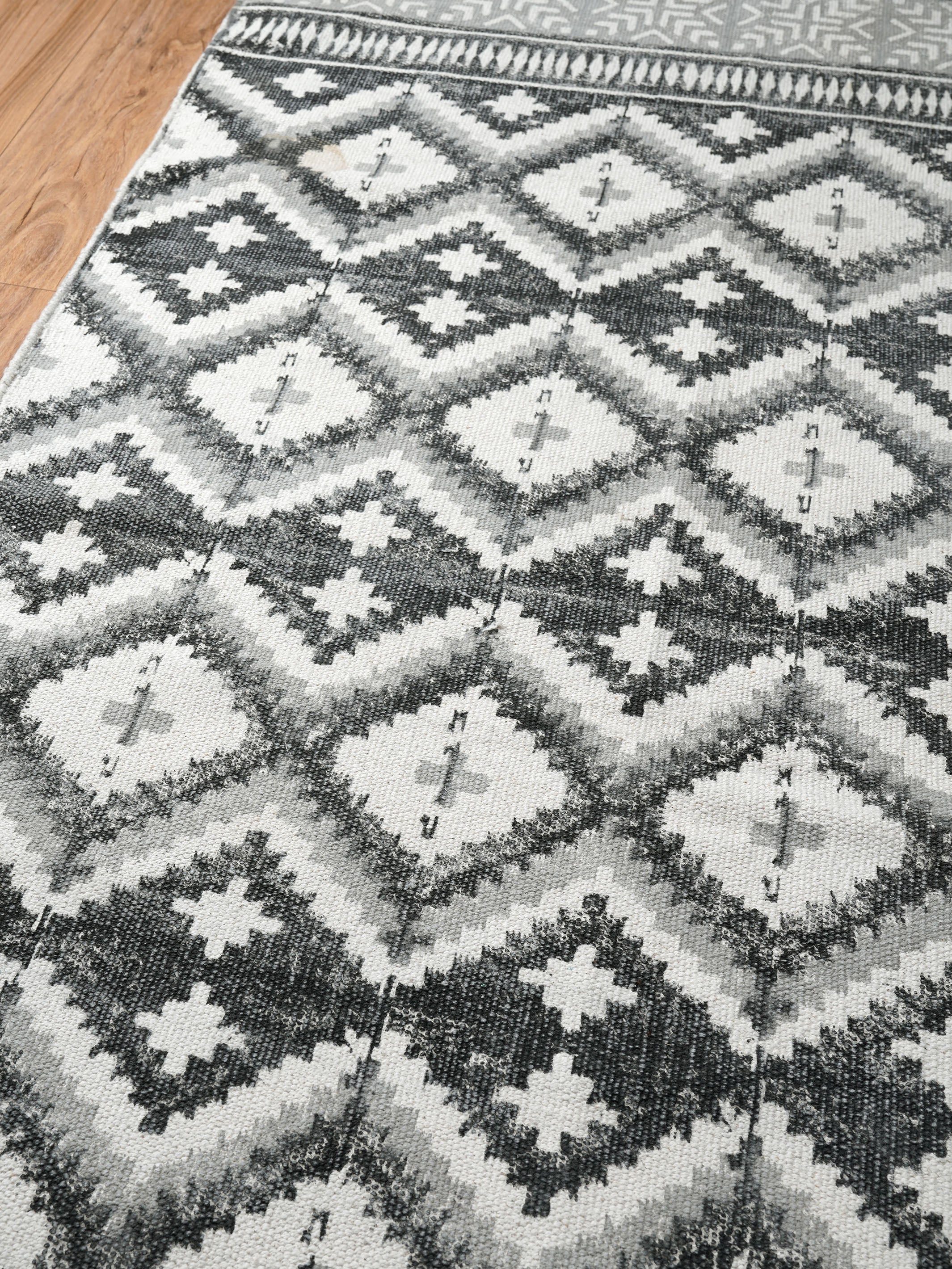 Argyle Block Print Cotton Rug