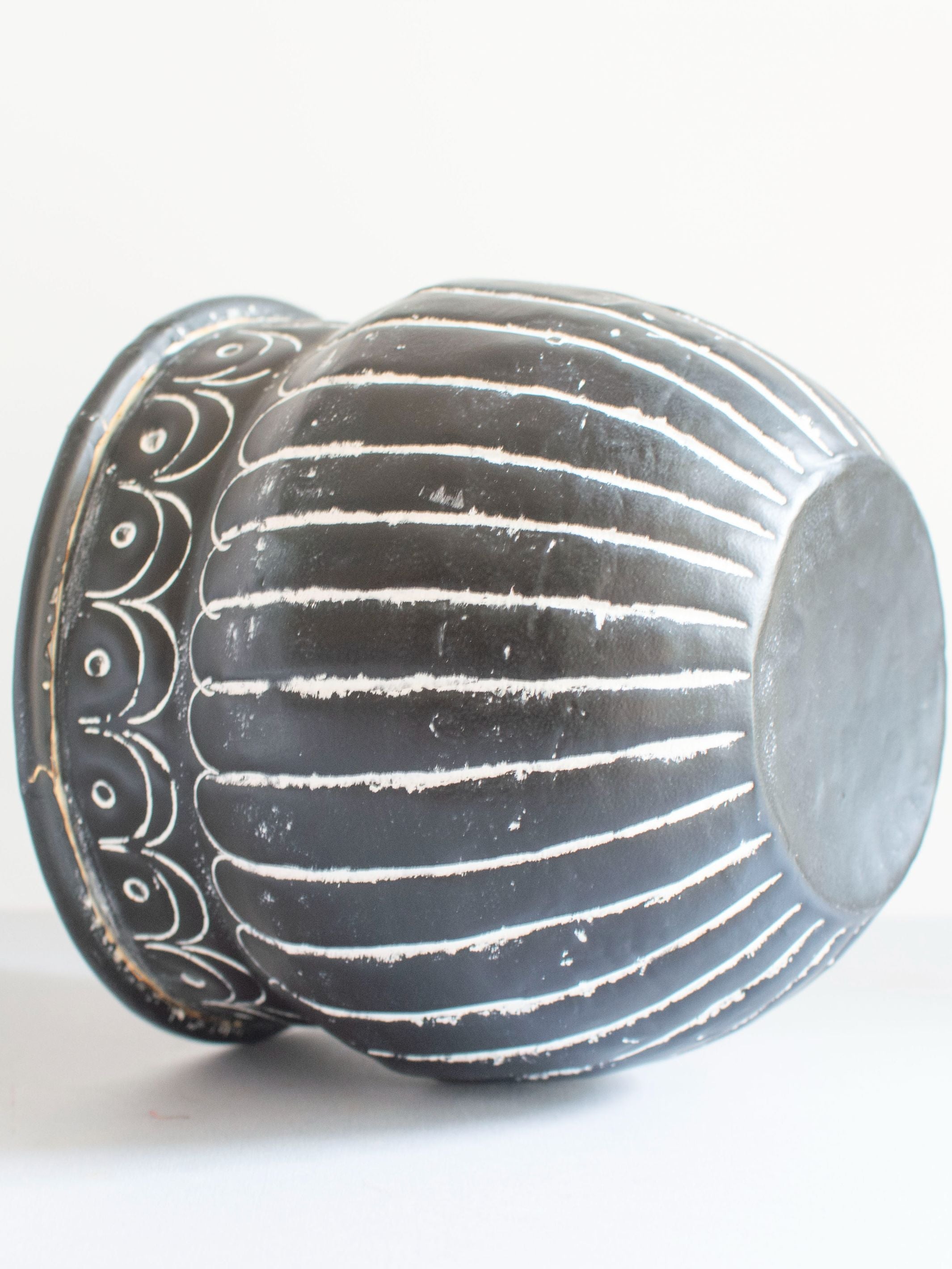 Arlo Vintage Hand-crafted Planter