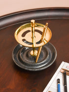Bau Pen Stand