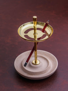 Bau Pen Stand