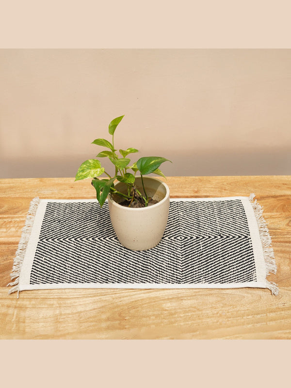 Black and White Table Mat