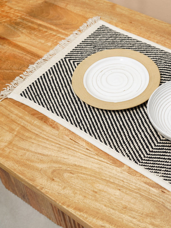 Black and White Table Mat
