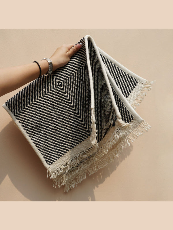 Black and White Table Mat