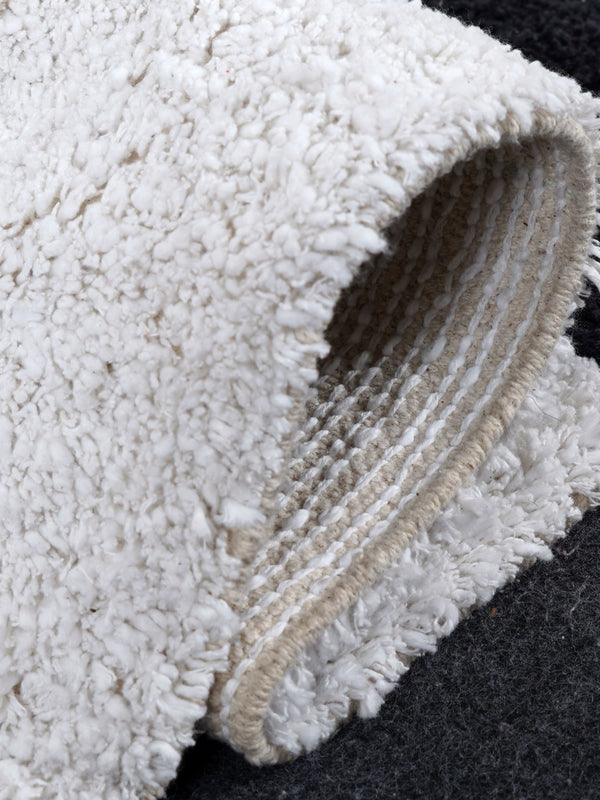 Blatt Tufted Rug