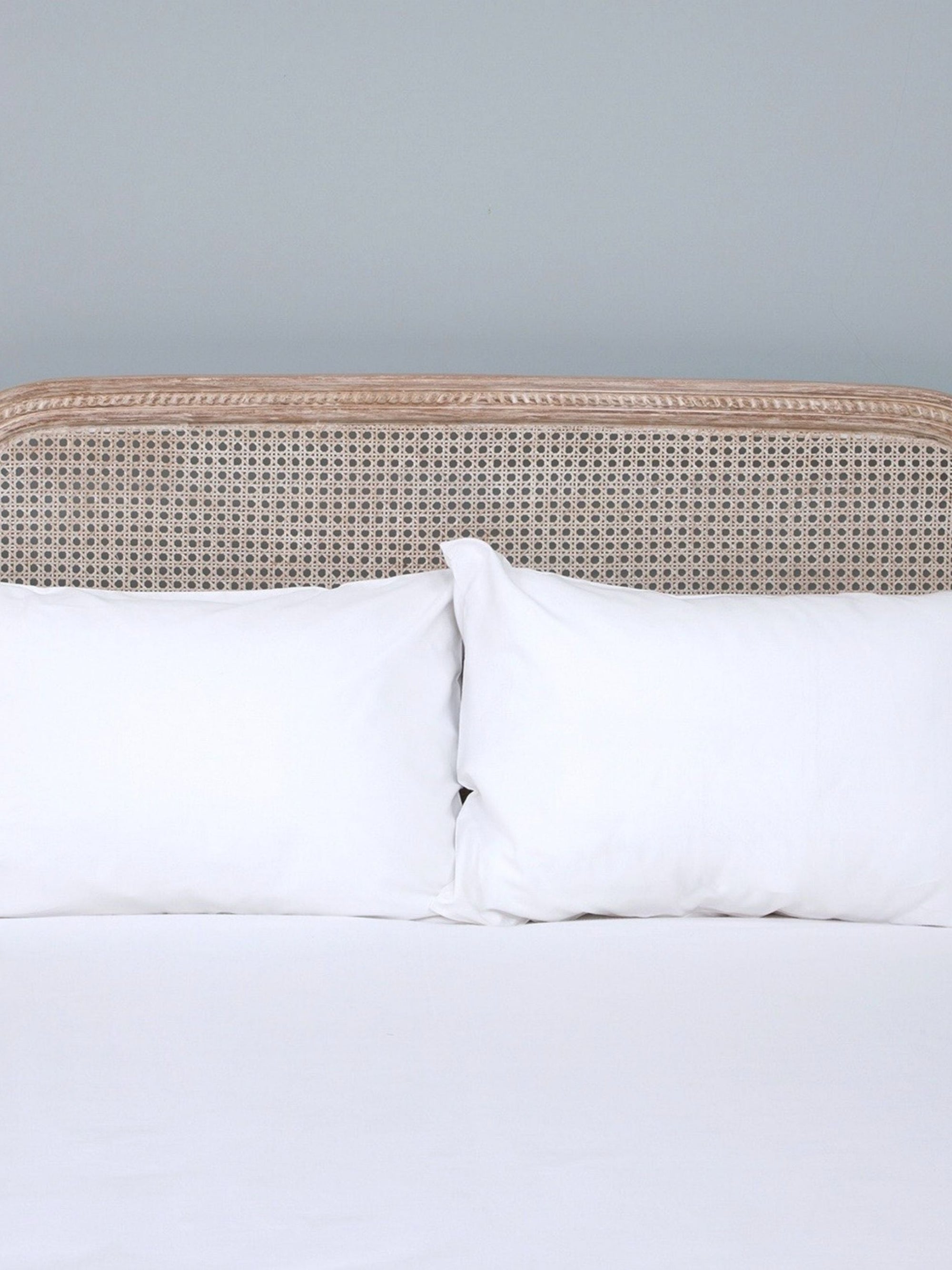 Bedsheet - Buttoned White