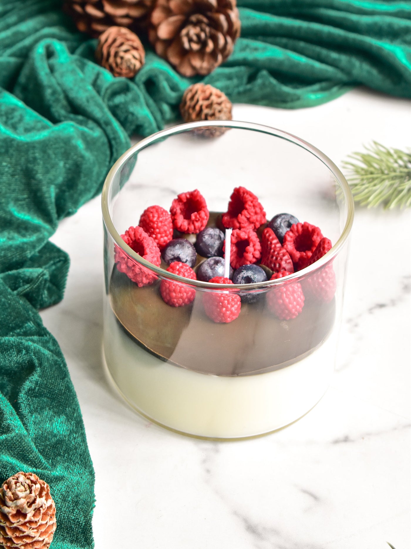 Classic Pannacotta Candle With Berries