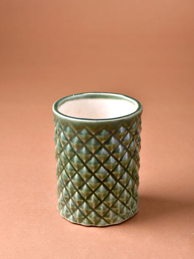 Diamond Groove Planter
