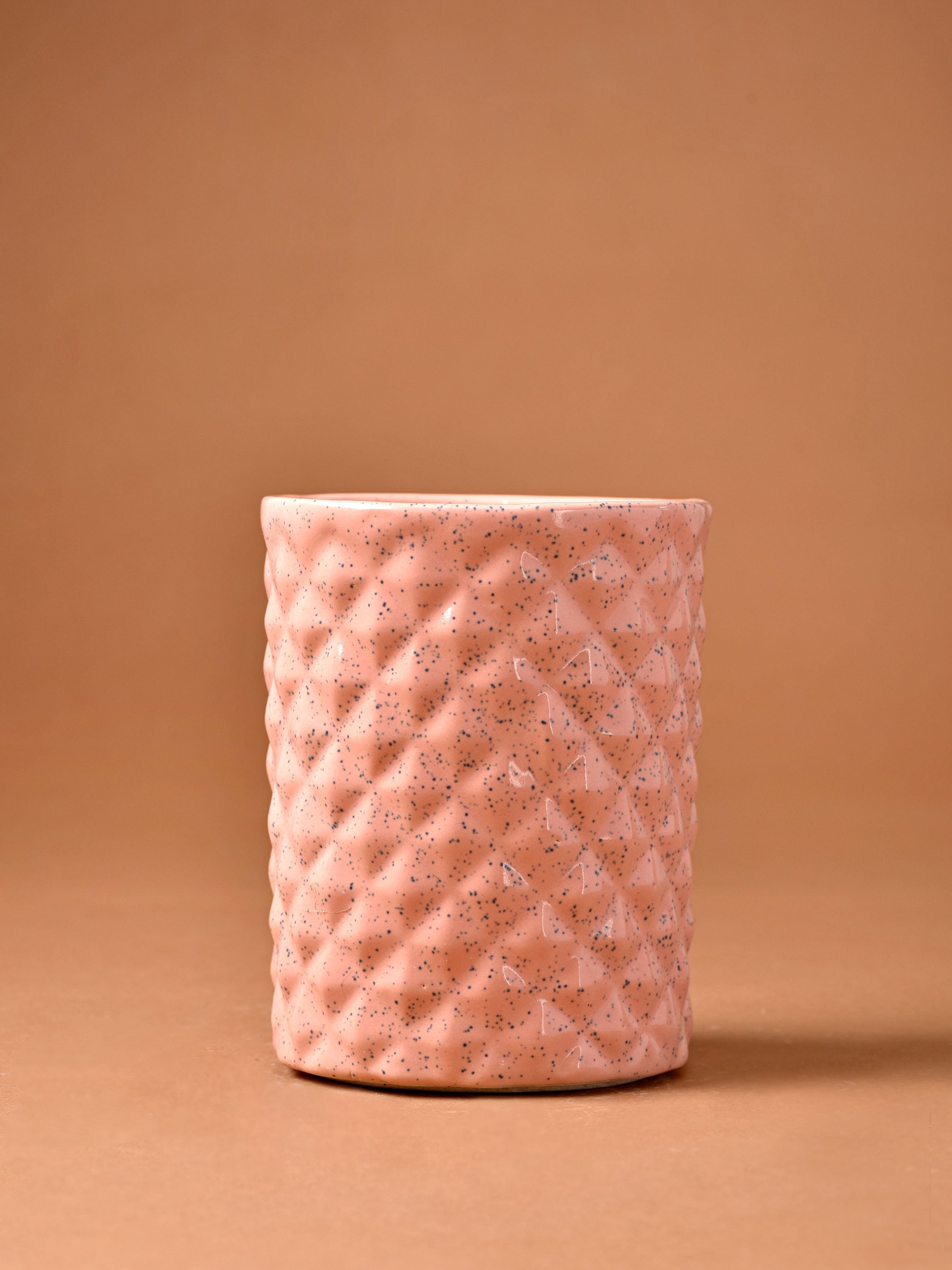Diamond Groove Planter