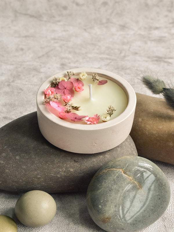 Dryflower & Soy Wax Candle In Small Concrete Jar