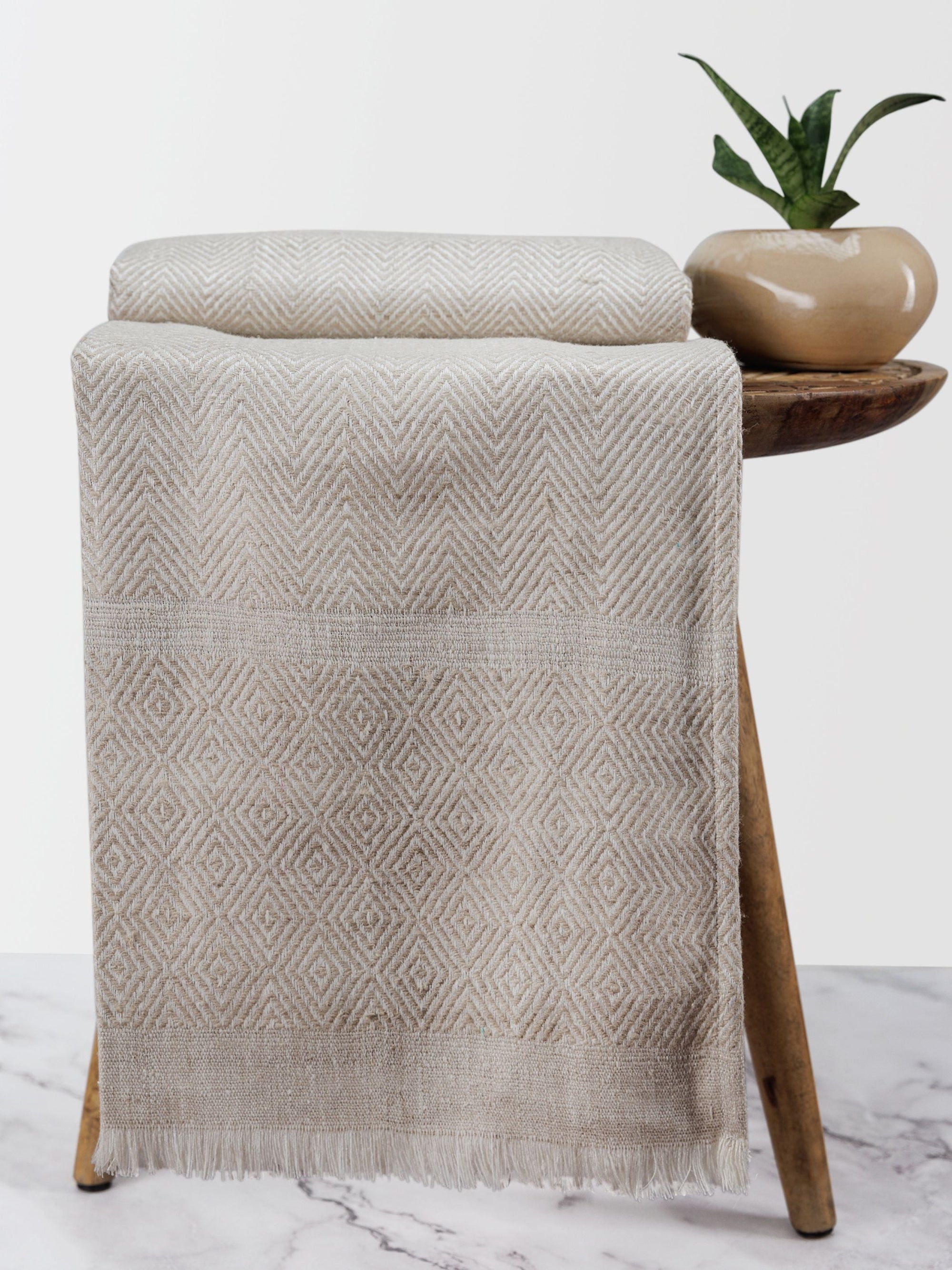 Throw - Ferdaus Bahaar Beige