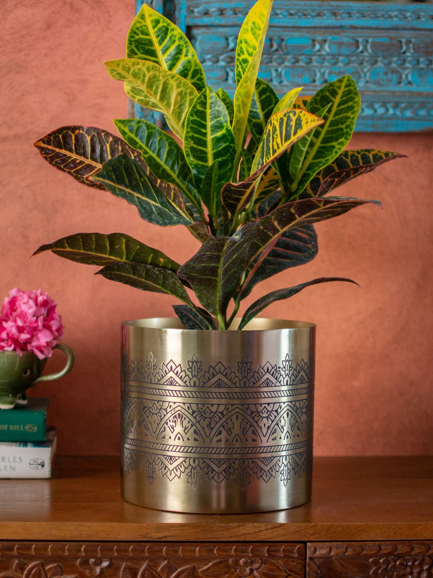Gold toned Engraved Handcrafted Planter