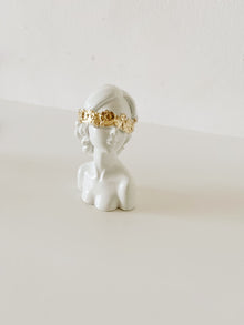 Greek Goddess Blindfolded Lady figurine
