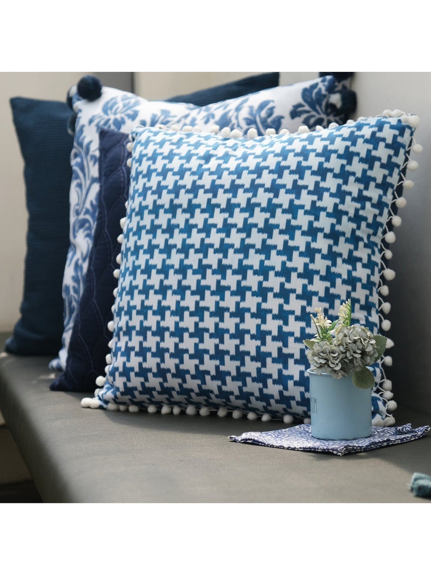 Houndstooth Printed Cushion Space