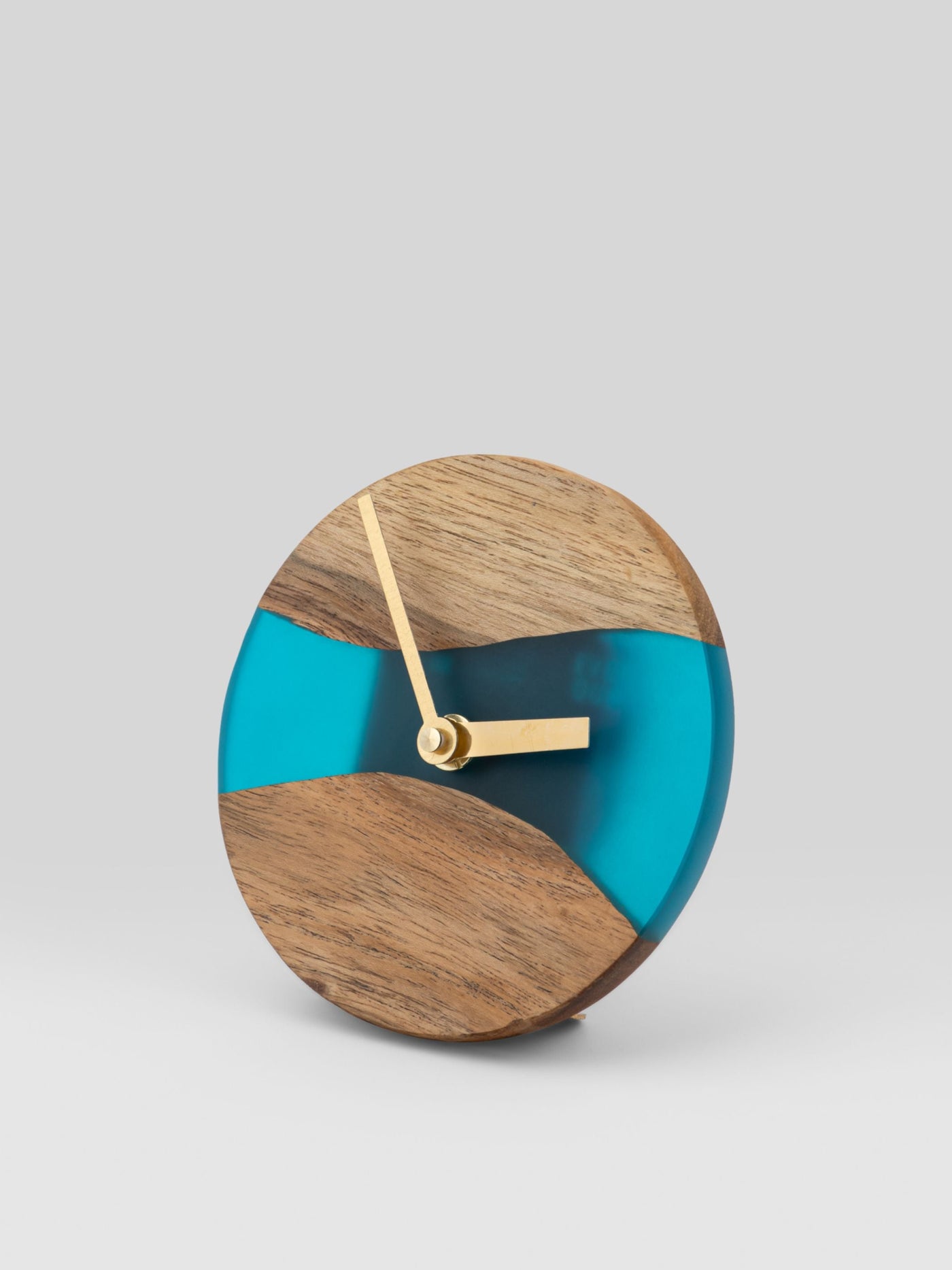 Island Paradise Wood-Epoxy Table Clock