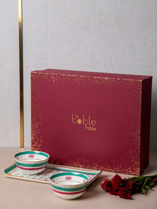 Kanwal Gift Set - Platter & 2 Bowls