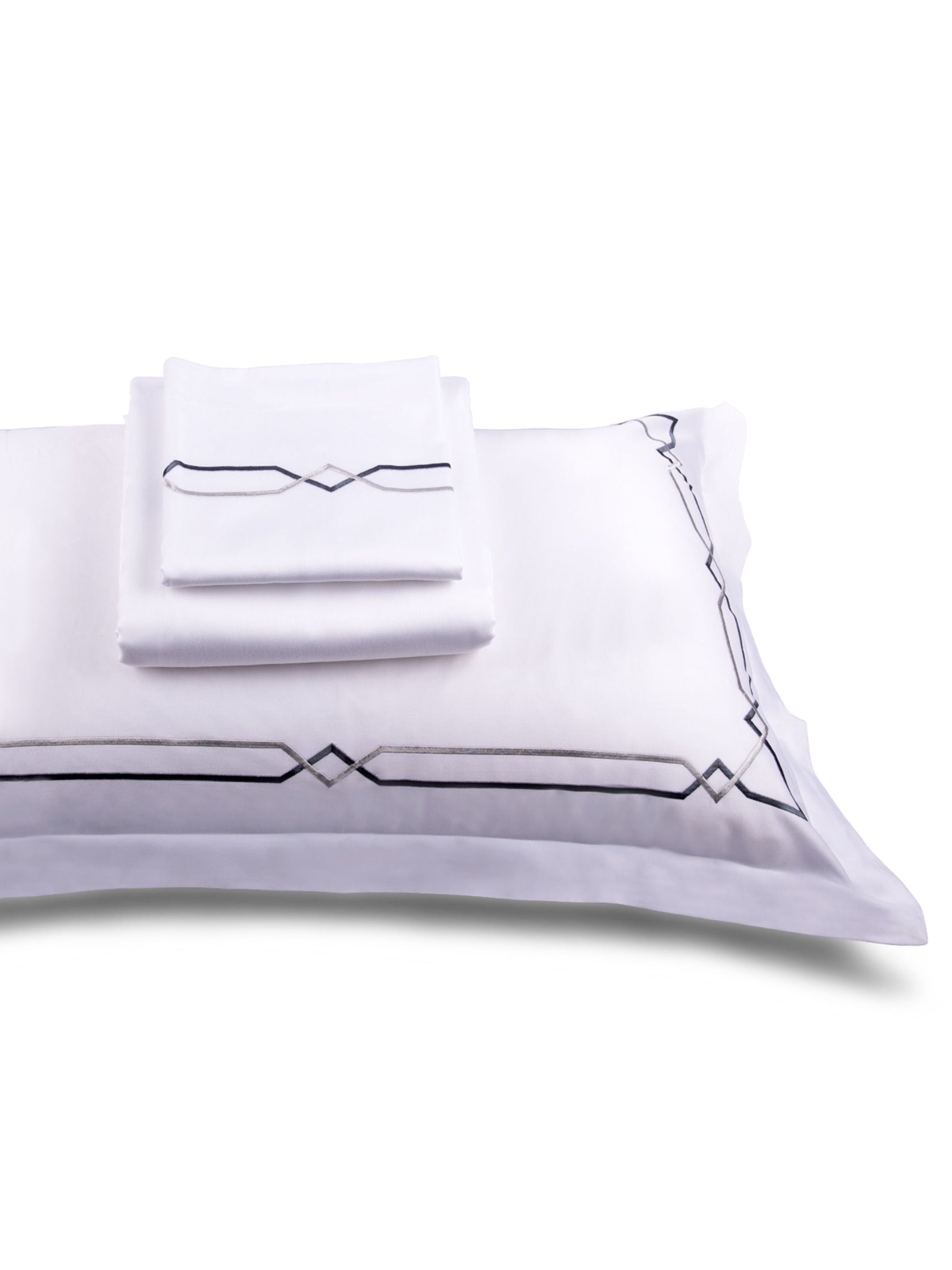 Bedsheet - Mountain Trail White