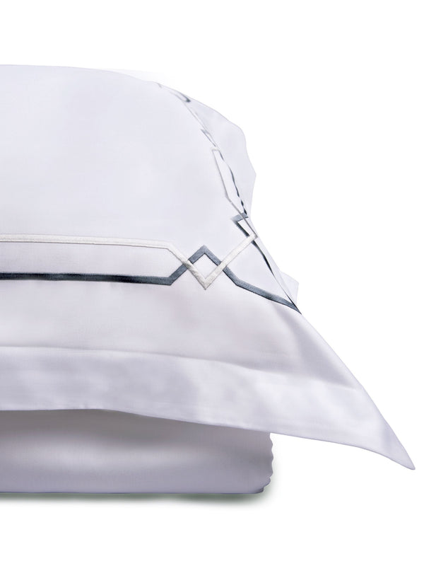 Bedsheet - Mountain Trail White