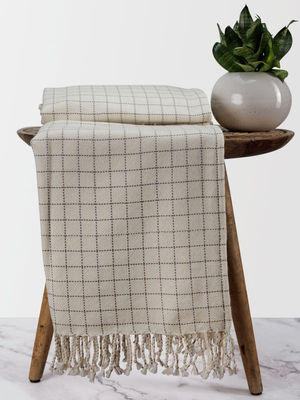 Throw - Nafisa Ivory Grey