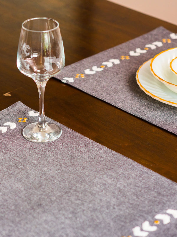 Navroz Emb Placemat