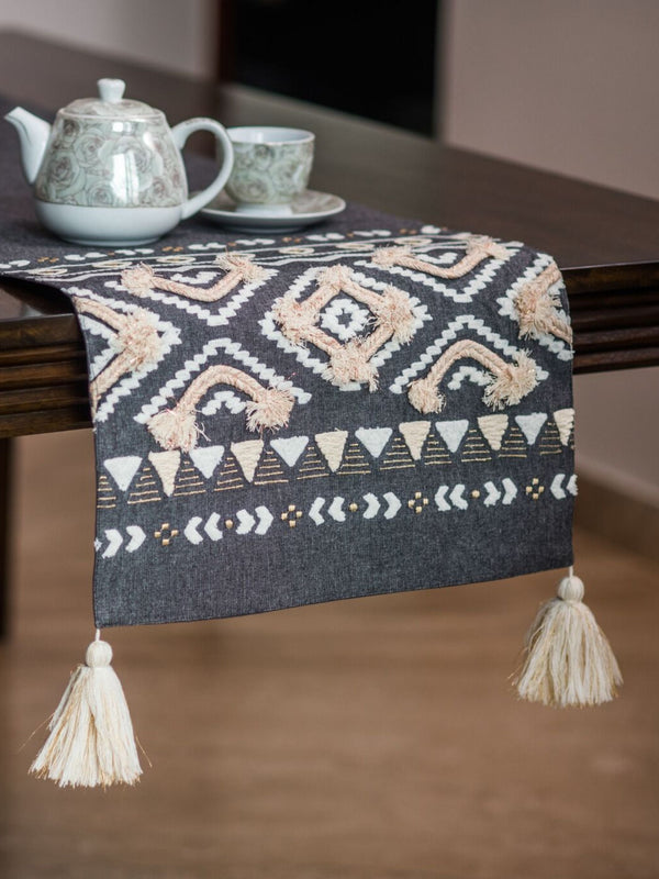 Navroz Emb Runner