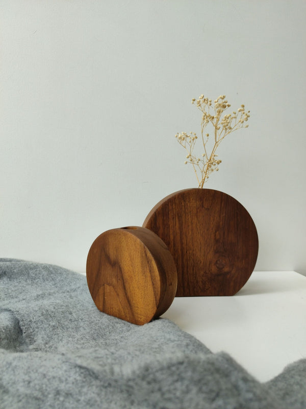 Wooden Orbit Vase Round