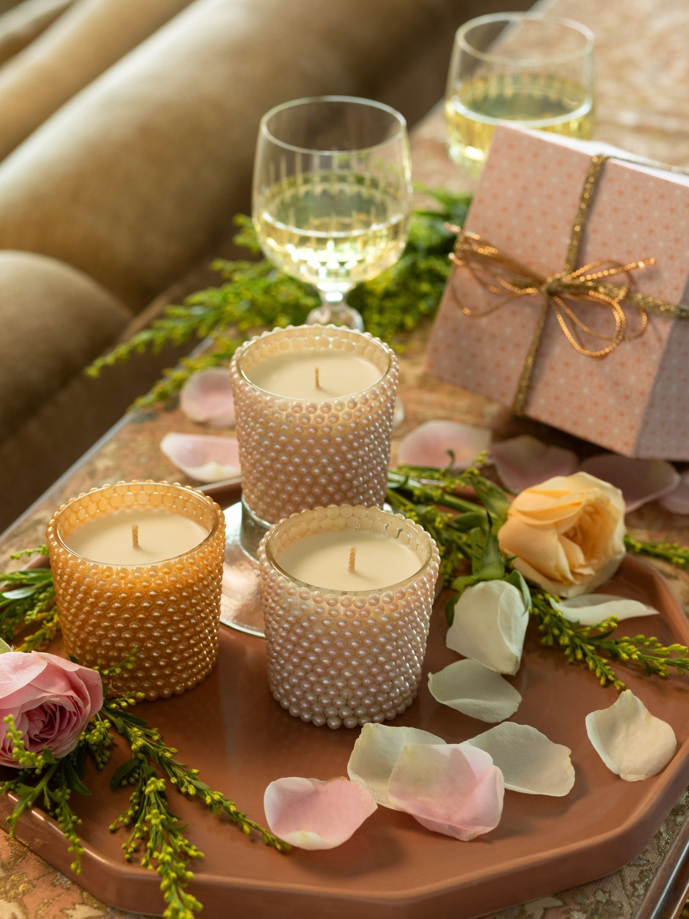 Pearl Aura Blush Candle