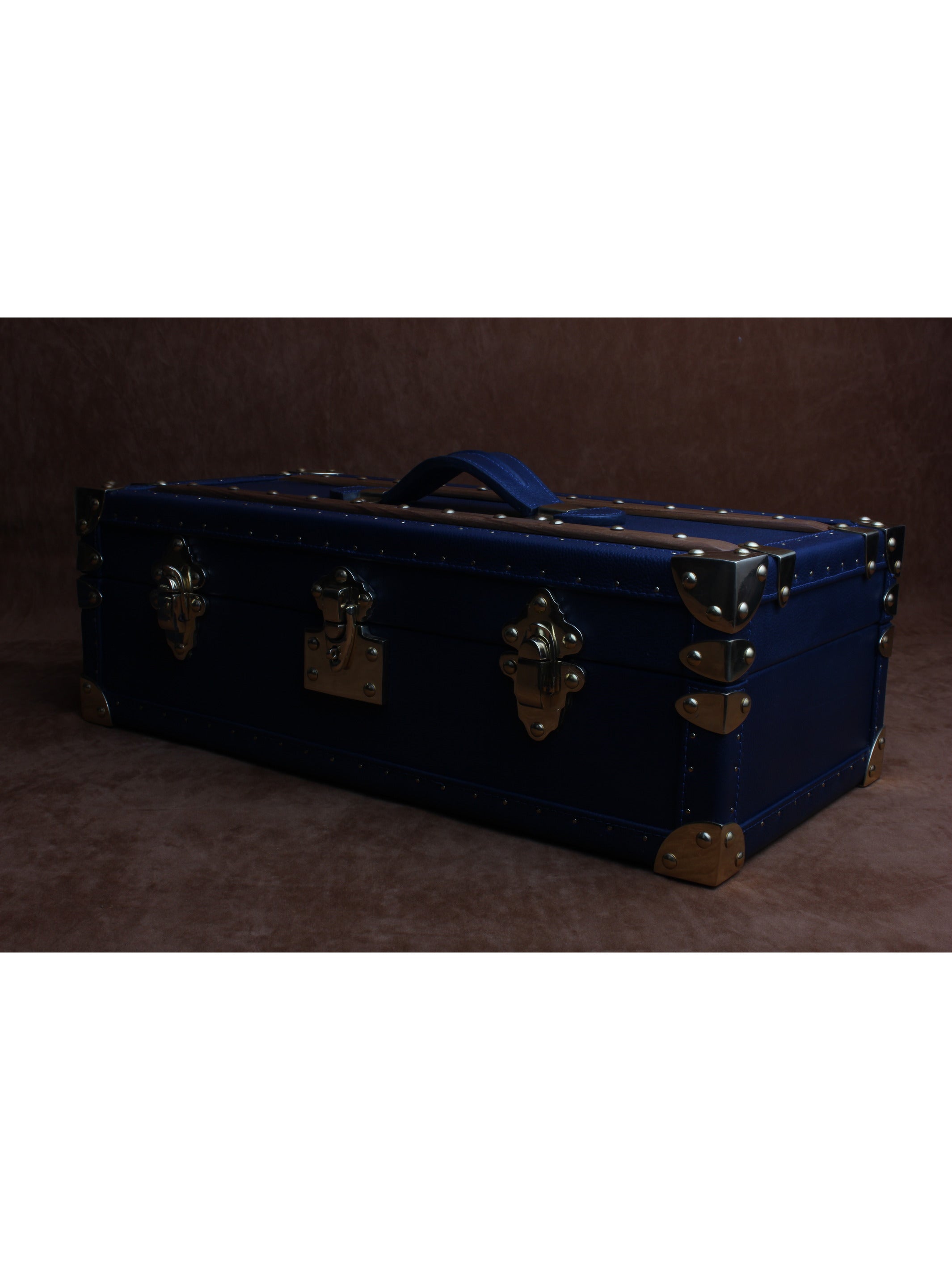 Petite Wine Trunk