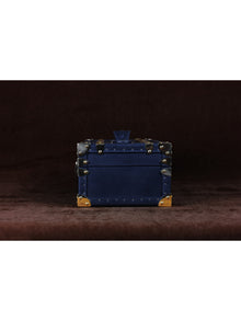 Petite Wine Trunk