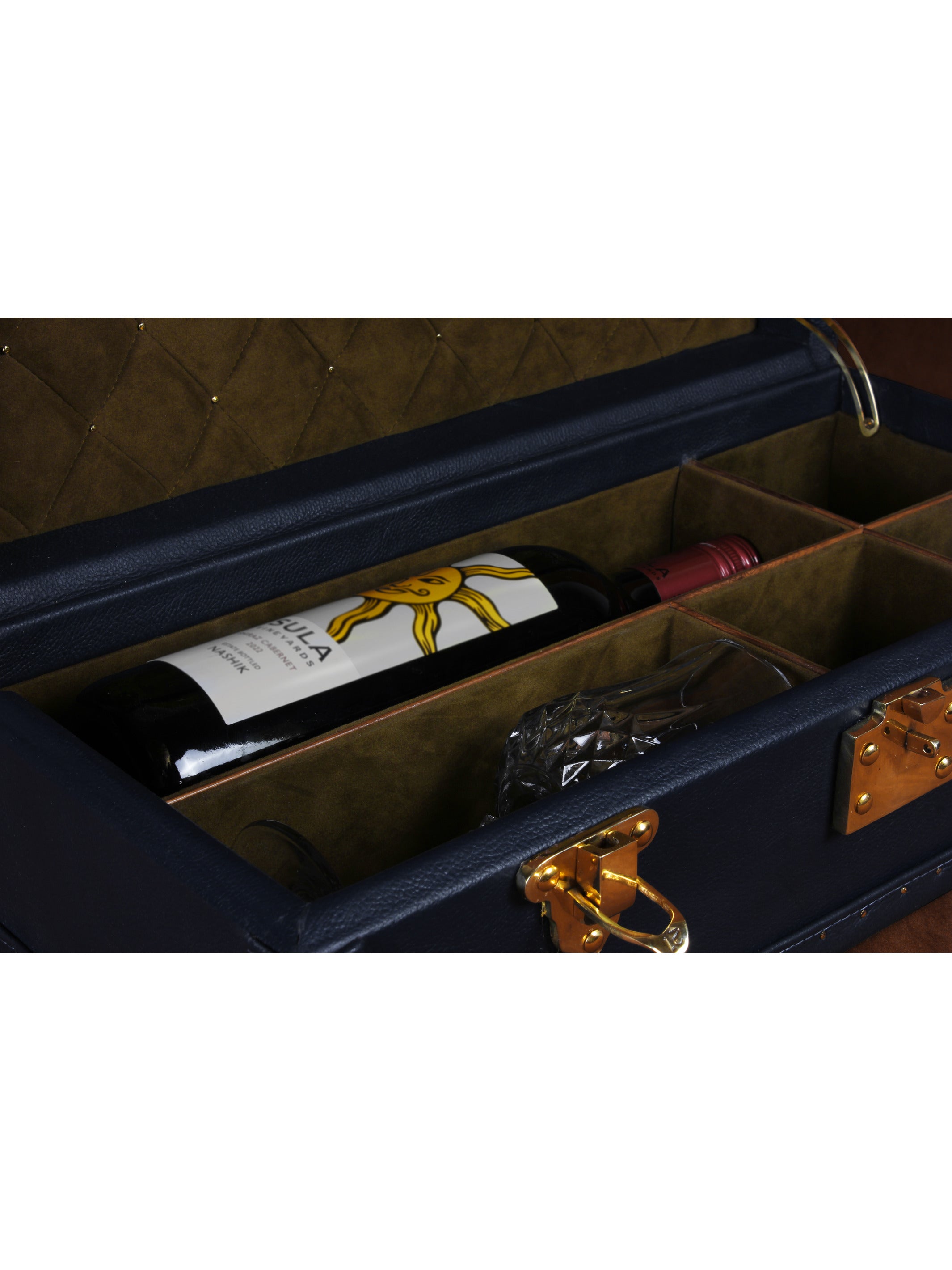 Petite Wine Trunk
